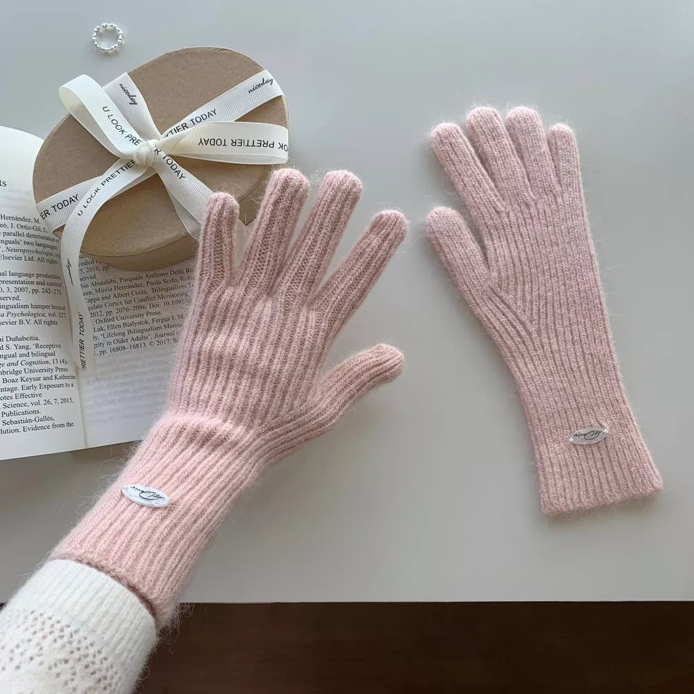 Luxurious Ribbed Knit Touchscreen Gloves