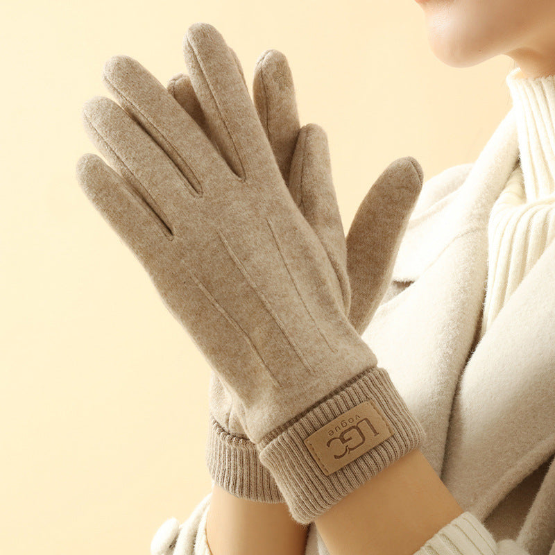 Plush-Lined Cashmere Blend Gloves with Touchscreen Fingertips